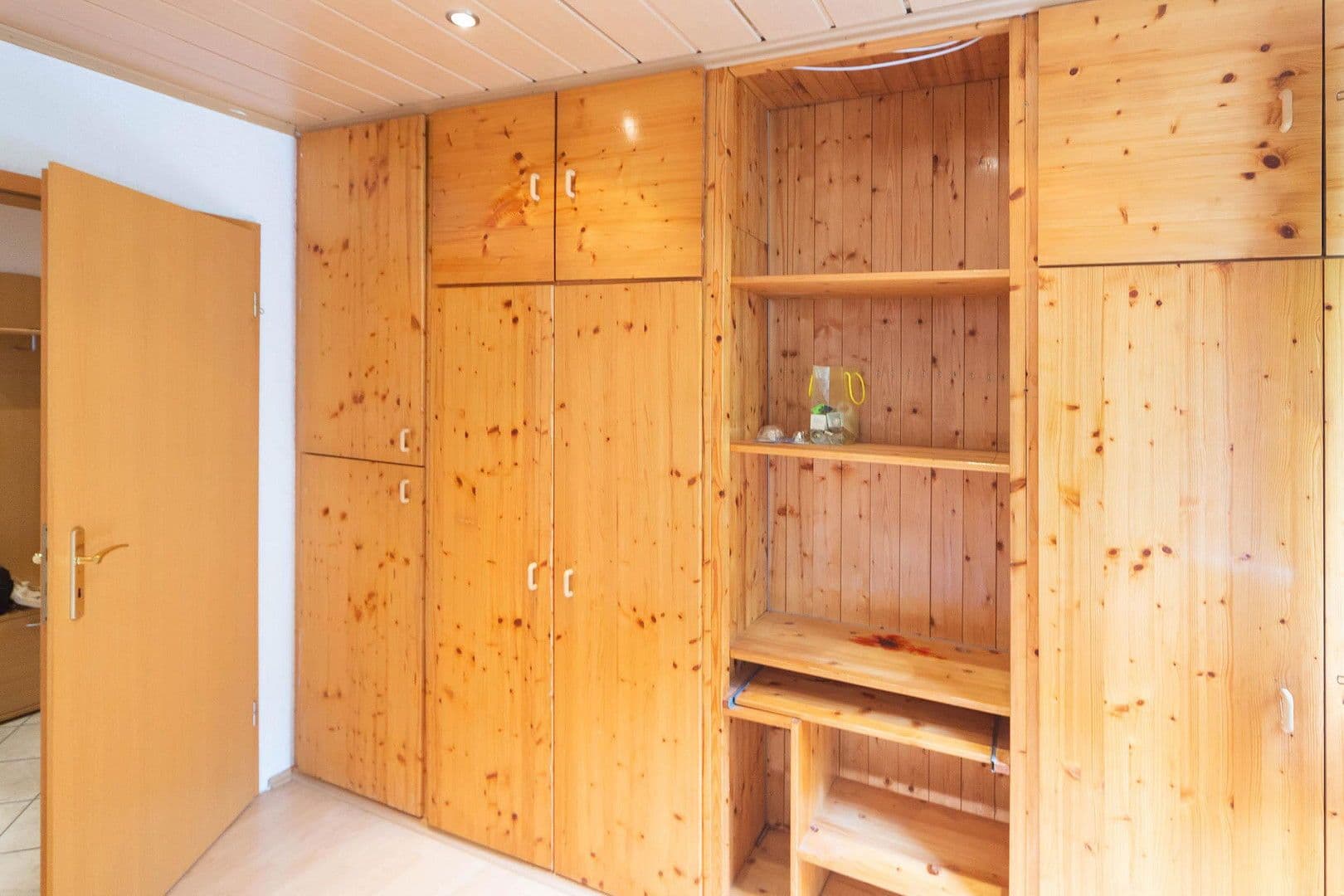 Prenájom bytu 4-izbový 70 m², Brenkenackerweg 35, Lichtenstein, Bádensko-Wurttembersko Prenájom bytu 4-izbový 70 m², Brenkenackerweg 35, Lichtenstein, Bádensko-Wurttembersko