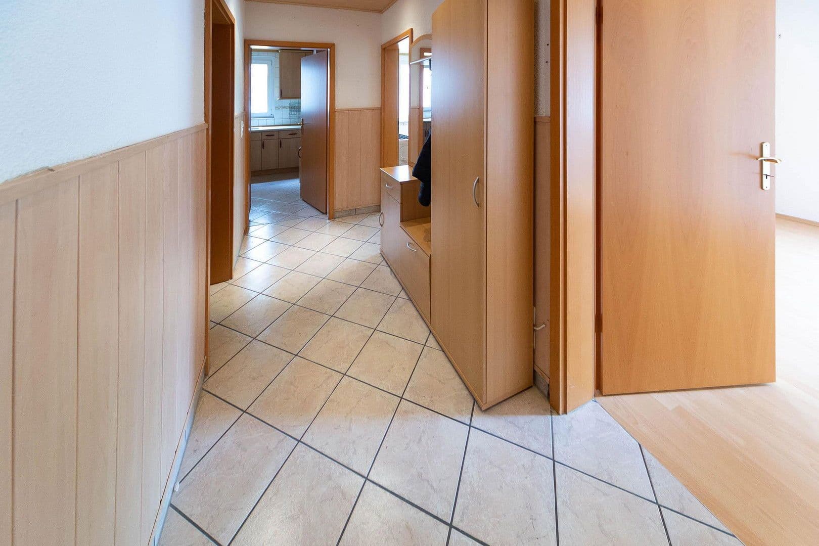 Prenájom bytu 4-izbový 70 m², Brenkenackerweg 35, Lichtenstein, Bádensko-Wurttembersko Prenájom bytu 4-izbový 70 m², Brenkenackerweg 35, Lichtenstein, Bádensko-Wurttembersko