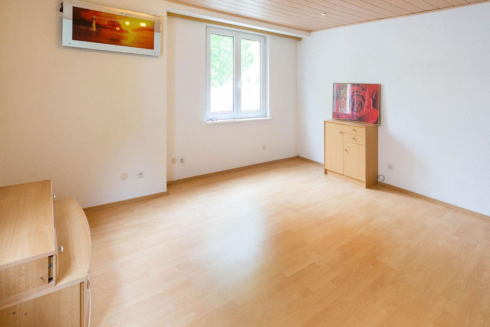Prenájom bytu 4-izbový 70 m², Brenkenackerweg 35, Lichtenstein, Bádensko-Wurttembersko Prenájom bytu 4-izbový 70 m², Brenkenackerweg 35, Lichtenstein, Bádensko-Wurttembersko