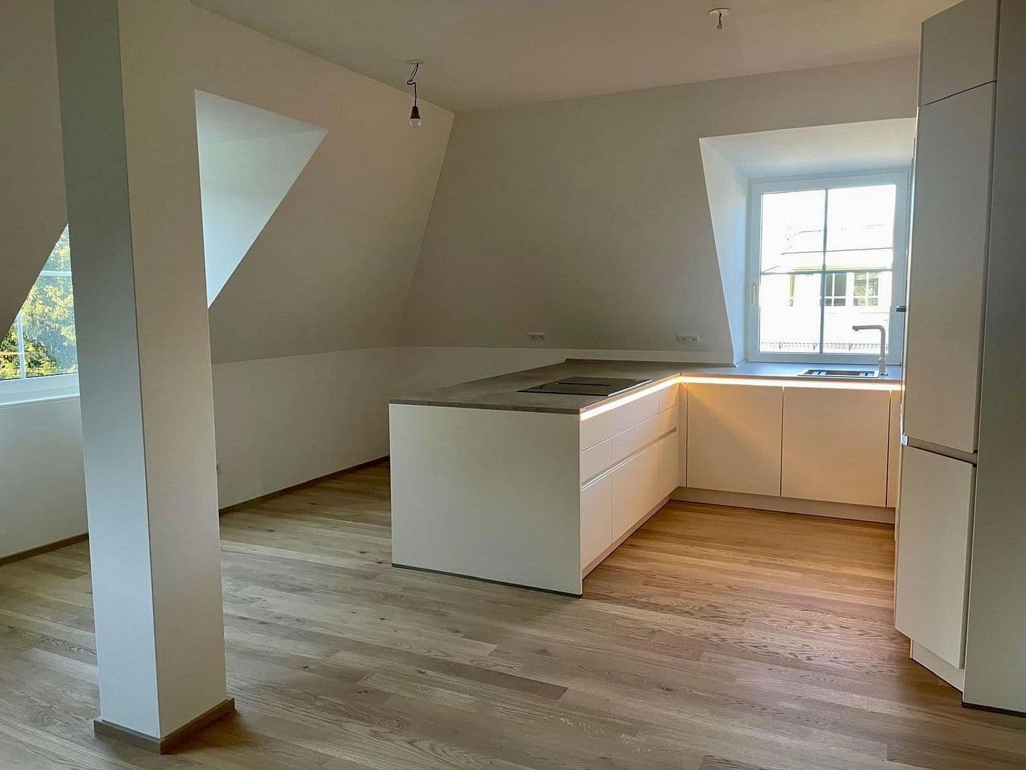 Prenájom bytu 2-izbový 76 m², Bauweberstraße, München, Bavorsko Prenájom bytu 2-izbový 76 m², Bauweberstraße, München, Bavorsko