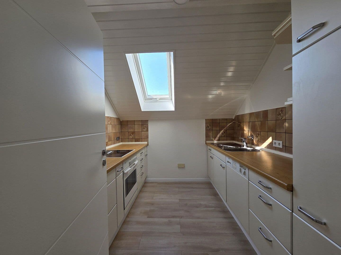 Prenájom bytu 2-izbový 74 m², Dortmund, Severné Porýnie - Westfálsko Prenájom bytu 2-izbový 74 m², Dortmund, Severné Porýnie - Westfálsko