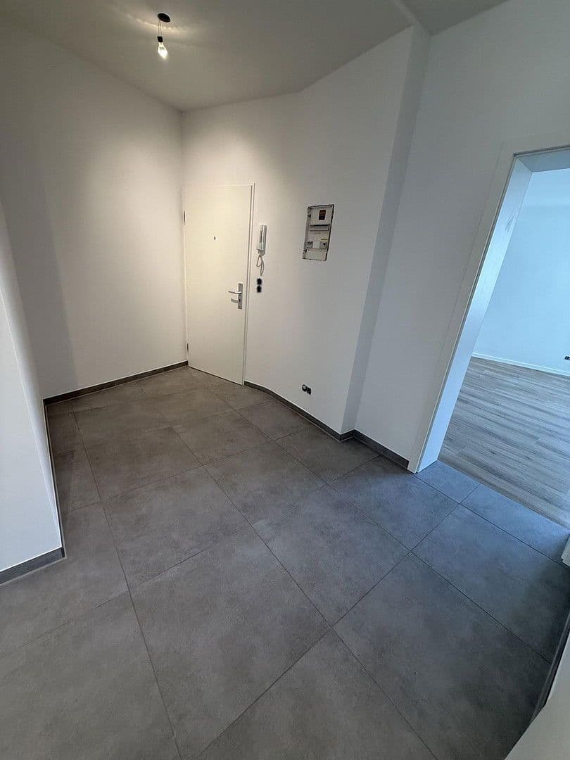 Prenájom bytu 3-izbový 92 m², Köln, Severné Porýnie - Westfálsko Prenájom bytu 3-izbový 92 m², Köln, Severné Porýnie - Westfálsko