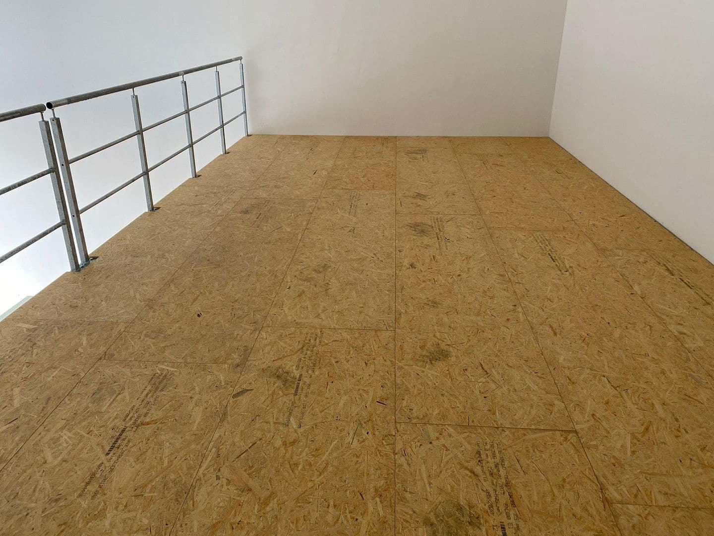 Prenájom nebytového priestoru 147 m², Köln, Severné Porýnie - Westfálsko Prenájom nebytového priestoru 147 m², Köln, Severné Porýnie - Westfálsko