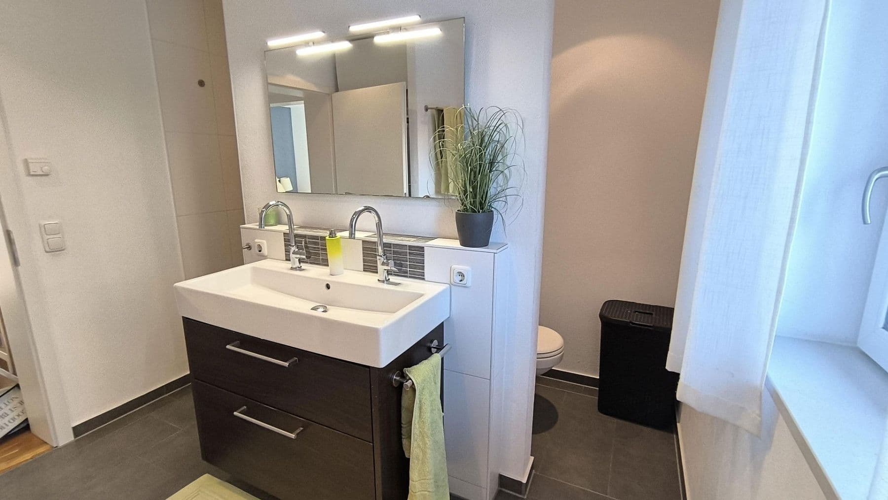 Predaj domu 174 m², pozemek 351 m², Miesbach, Bavorsko Predaj domu 174 m², pozemek 351 m², Miesbach, Bavorsko