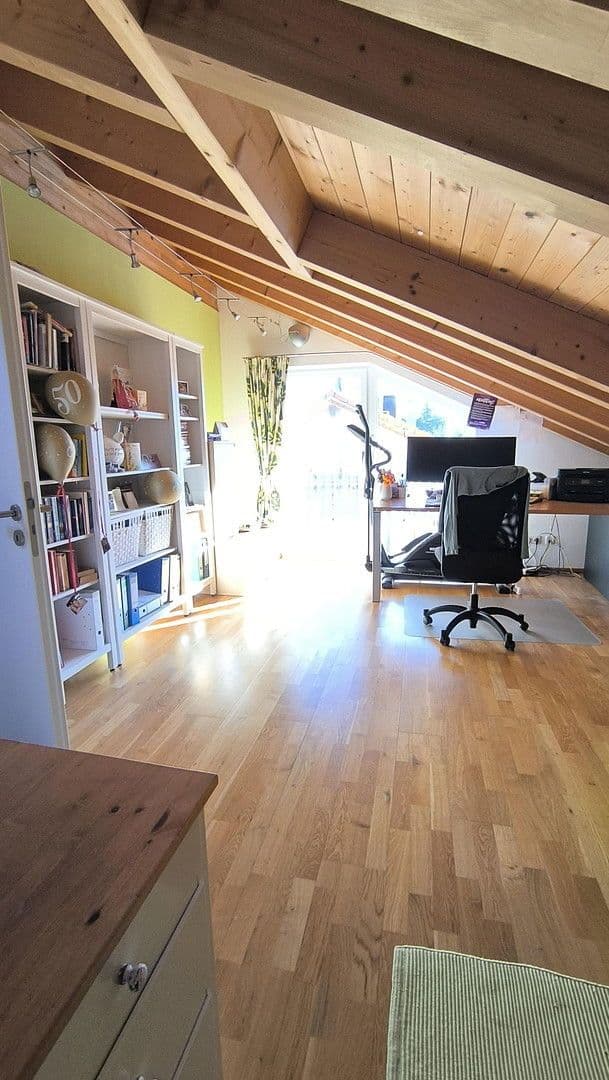 Predaj domu 174 m², pozemek 351 m², Miesbach, Bavorsko Predaj domu 174 m², pozemek 351 m², Miesbach, Bavorsko