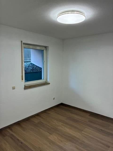 Predaj bytu 2-izbový 44 m², Hopfenstraße 5, Neustadt an der Aisch, Bavorsko Predaj bytu 2-izbový 44 m², Hopfenstraße 5, Neustadt an der Aisch, Bavorsko
