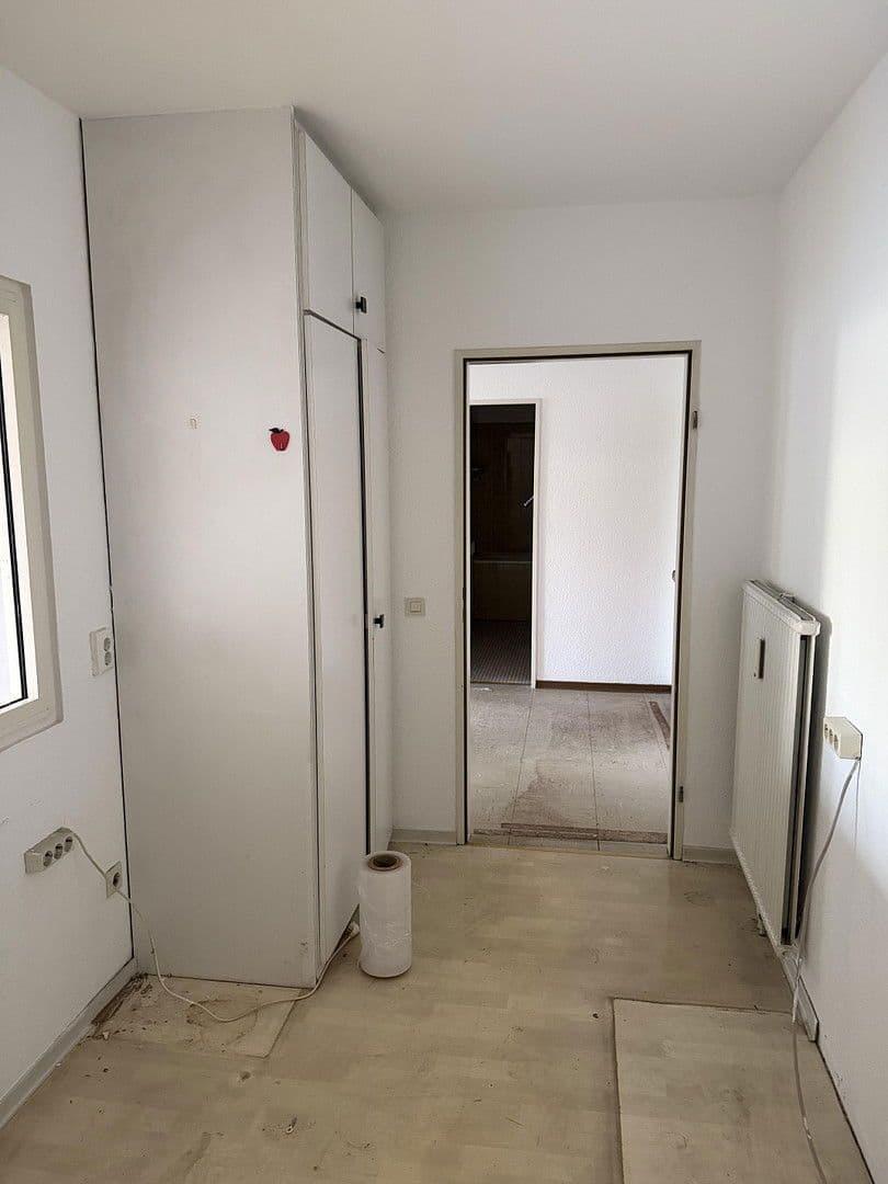 Prenájom bytu 3-izbový 74 m², Köln, Severné Porýnie - Westfálsko Prenájom bytu 3-izbový 74 m², Köln, Severné Porýnie - Westfálsko