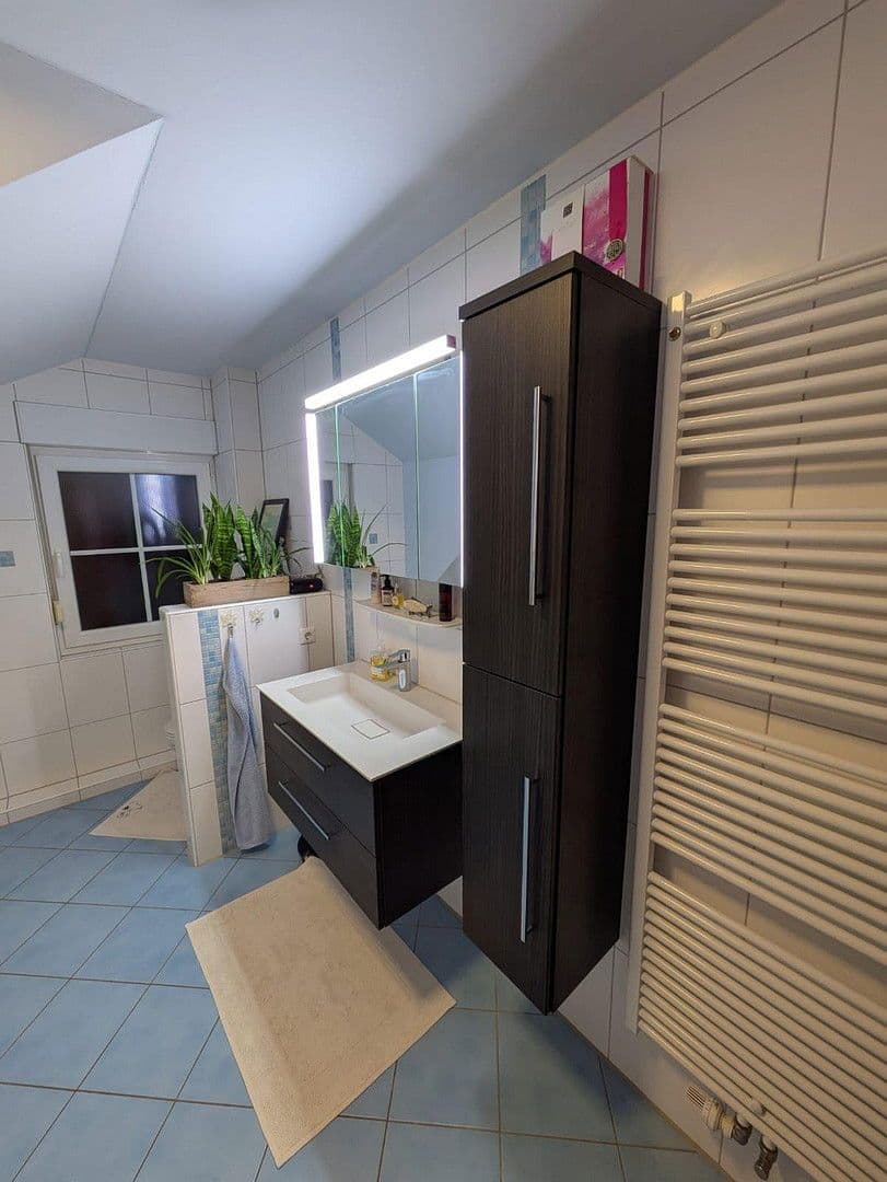 Predaj domu 142 m², pozemek 283 m², Wolfsburg-Wendschott, Dolné Sasko Predaj domu 142 m², pozemek 283 m², Wolfsburg-Wendschott, Dolné Sasko