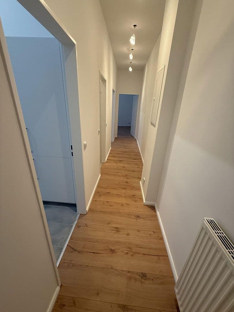 Prenájom bytu 2-izbový 64 m², Detmolder Straße, Berlin, Berlín Prenájom bytu 2-izbový 64 m², Detmolder Straße, Berlin, Berlín