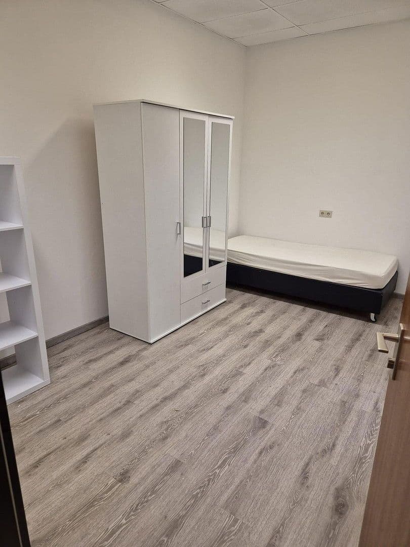 Prenájom bytu 2-izbový 25 m², Sonnenstr. 53a, Gilching, Bavorsko Prenájom bytu 2-izbový 25 m², Sonnenstr. 53a, Gilching, Bavorsko