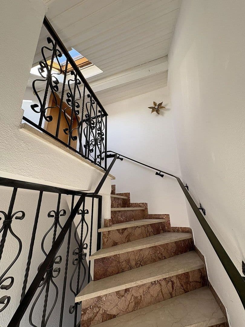 Prenájom bytu 3-izbový 139 m², Blumenstraße 34, Karlsfeld, Bavorsko Prenájom bytu 3-izbový 139 m², Blumenstraße 34, Karlsfeld, Bavorsko