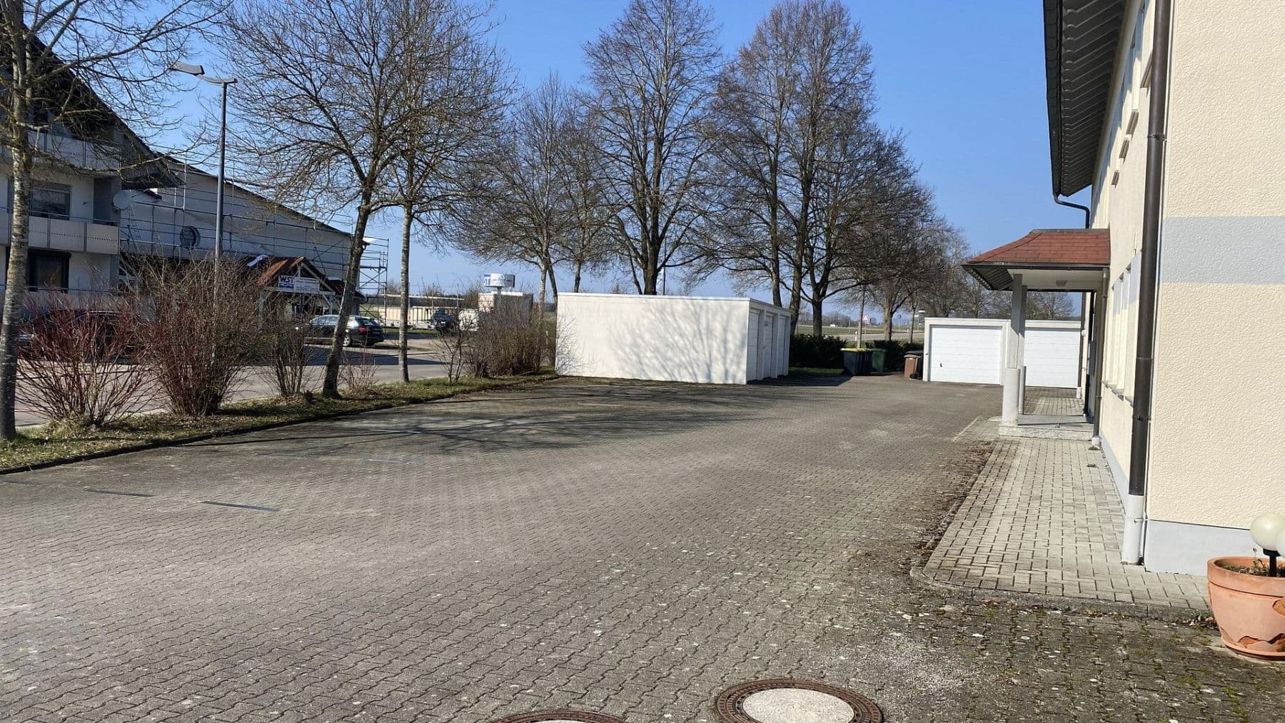 Predaj domu 576 m², pozemek 1.764 m², Tuninger Straße 36, Bad Dürrheim, Bádensko-Wurttembersko Predaj domu 576 m², pozemek 1.764 m², Tuninger Straße 36, Bad Dürrheim, Bádensko-Wurttembersko