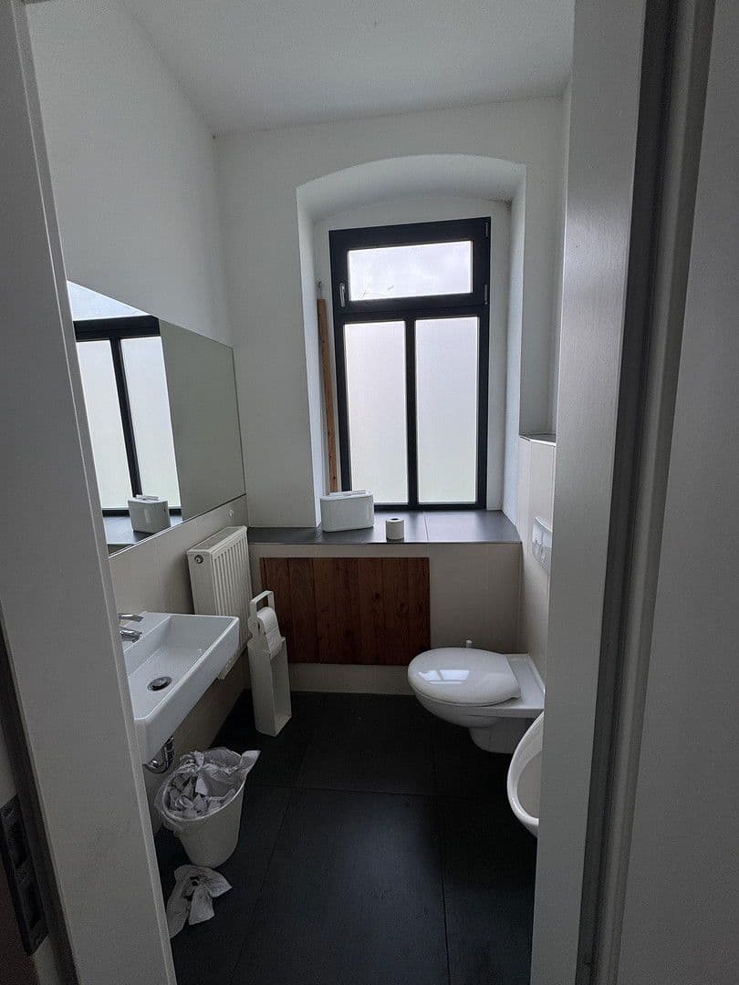 Predaj nebytového priestoru 6.000 m², Löbauer Str. 1a, Žitava, Sasko Predaj nebytového priestoru 6.000 m², Löbauer Str. 1a, Žitava, Sasko