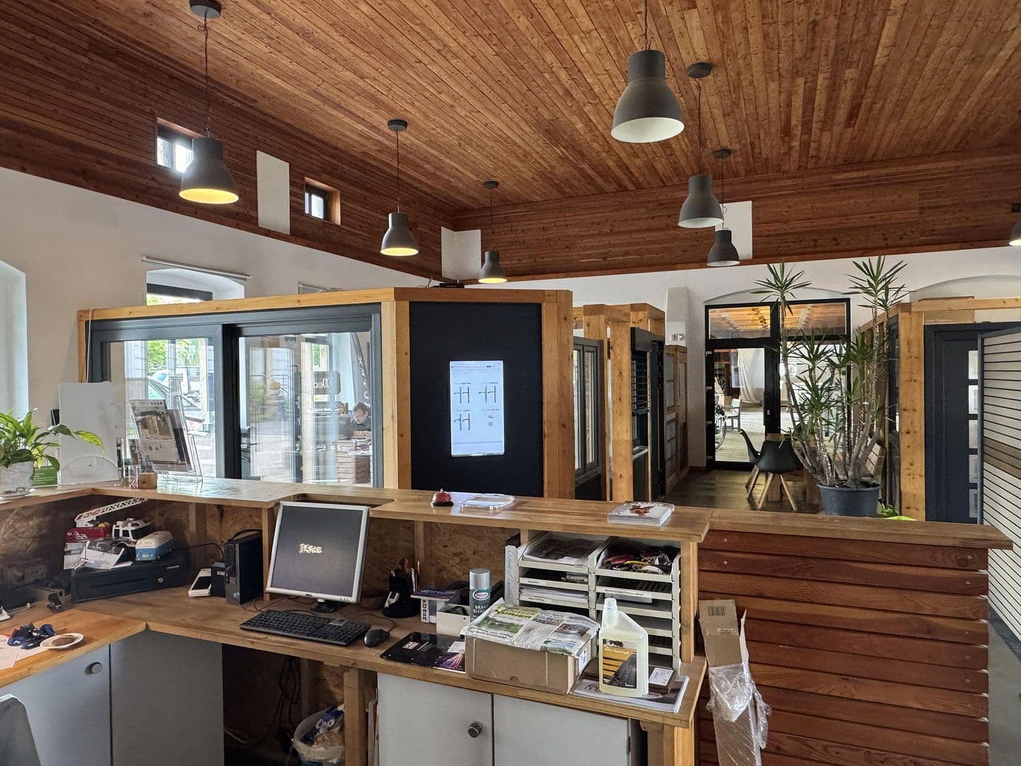 Predaj nebytového priestoru 6.000 m², Löbauer Str. 1a, Žitava, Sasko Predaj nebytového priestoru 6.000 m², Löbauer Str. 1a, Žitava, Sasko