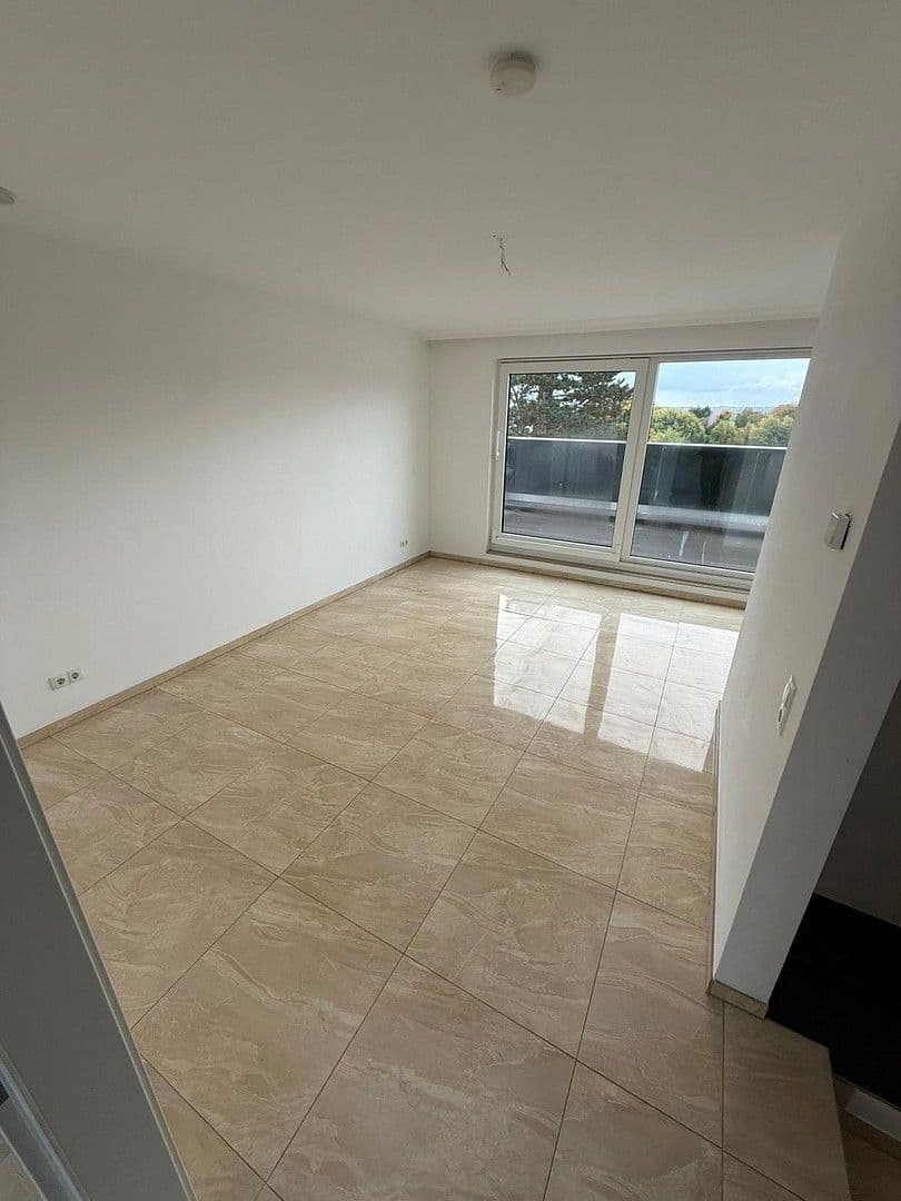 Prenájom domu 156 m², pozemek 174 m², Hamburg, Hamburg Prenájom domu 156 m², pozemek 174 m², Hamburg, Hamburg