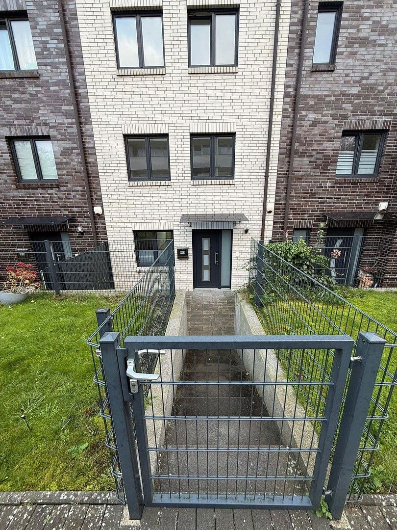 Prenájom domu 156 m², pozemek 174 m², Hamburg, Hamburg Prenájom domu 156 m², pozemek 174 m², Hamburg, Hamburg