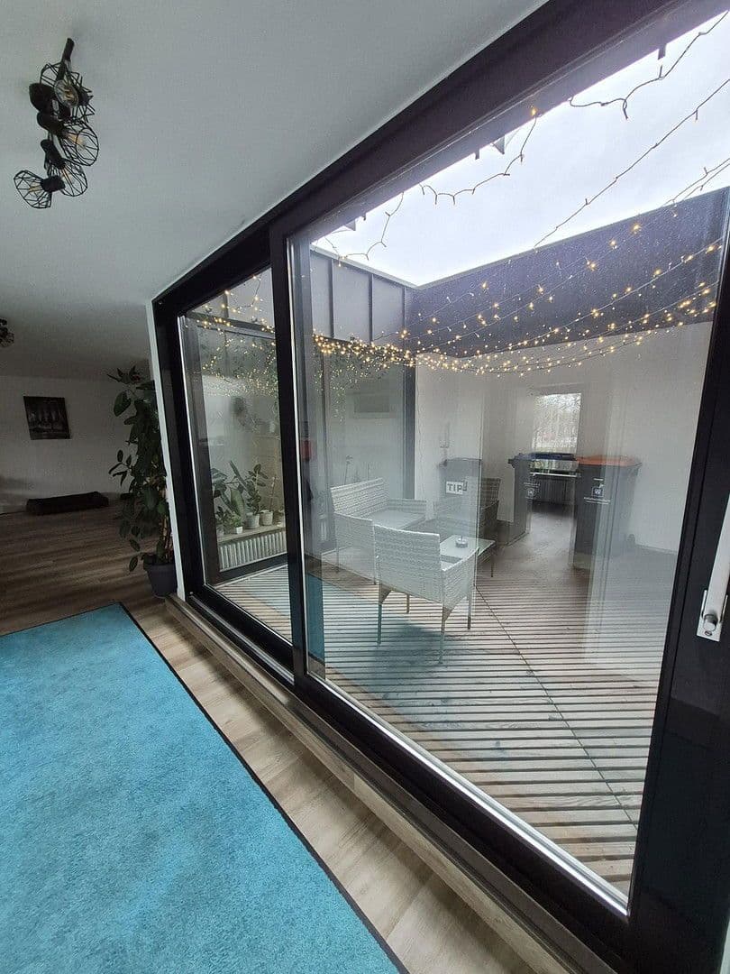 Prenájom kancelárie 127 m², Sindelfingen, Bádensko-Wurttembersko Prenájom kancelárie 127 m², Sindelfingen, Bádensko-Wurttembersko