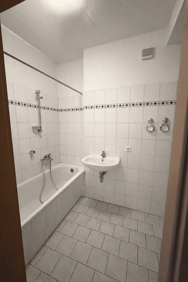 Prenájom bytu 3-izbový 67 m², Bürgelstraße 2, Magdeburg, Sasko-Anhaltsko Prenájom bytu 3-izbový 67 m², Bürgelstraße 2, Magdeburg, Sasko-Anhaltsko