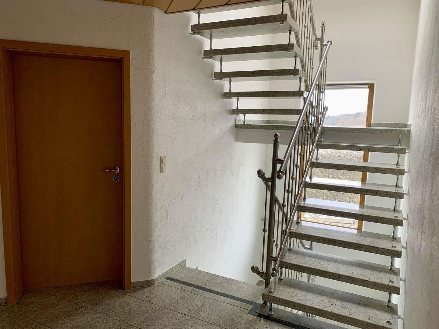 Predaj domu 174 m², pozemek 600 m², Sonnenstraße 11, Stetten am kalten Markt, Bádensko-Wurttembersko Predaj domu 174 m², pozemek 600 m², Sonnenstraße 11, Stetten am kalten Markt, Bádensko-Wurttembersko