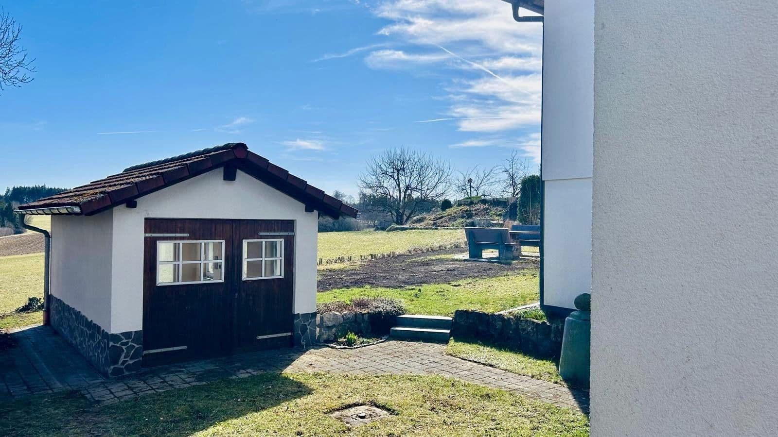 Predaj domu 174 m², pozemek 600 m², Sonnenstraße 11, Stetten am kalten Markt, Bádensko-Wurttembersko Predaj domu 174 m², pozemek 600 m², Sonnenstraße 11, Stetten am kalten Markt, Bádensko-Wurttembersko