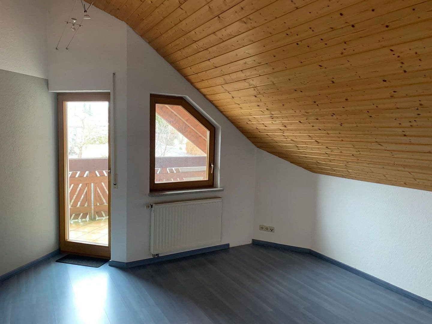 Predaj domu 174 m², pozemek 600 m², Sonnenstraße 11, Stetten am kalten Markt, Bádensko-Wurttembersko Predaj domu 174 m², pozemek 600 m², Sonnenstraße 11, Stetten am kalten Markt, Bádensko-Wurttembersko