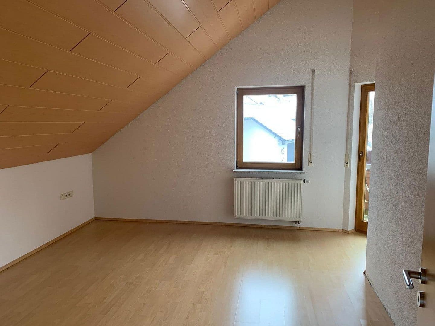 Predaj domu 174 m², pozemek 600 m², Sonnenstraße 11, Stetten am kalten Markt, Bádensko-Wurttembersko Predaj domu 174 m², pozemek 600 m², Sonnenstraße 11, Stetten am kalten Markt, Bádensko-Wurttembersko