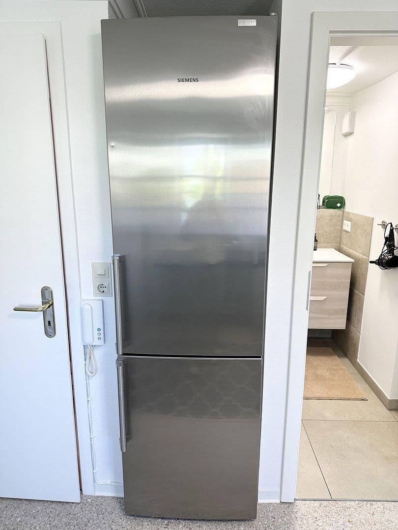 Prenájom bytu 2-izbový 43 m², Stuttgart, Bádensko-Wurttembersko Prenájom bytu 2-izbový 43 m², Stuttgart, Bádensko-Wurttembersko