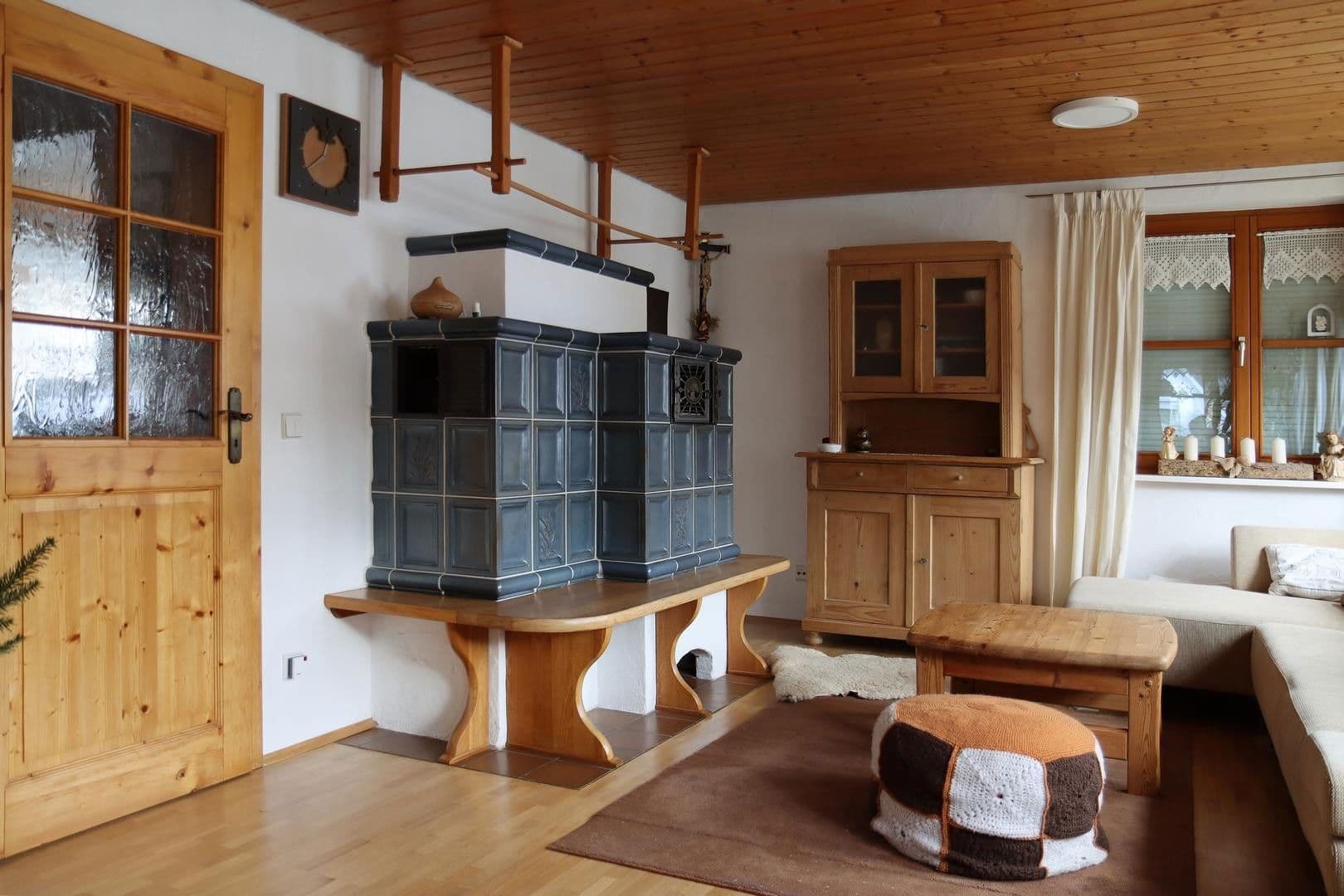 Predaj domu 210 m², pozemek 1.295 m², Reichenbach am Heuberg, Bádensko-Wurttembersko Predaj domu 210 m², pozemek 1.295 m², Reichenbach am Heuberg, Bádensko-Wurttembersko