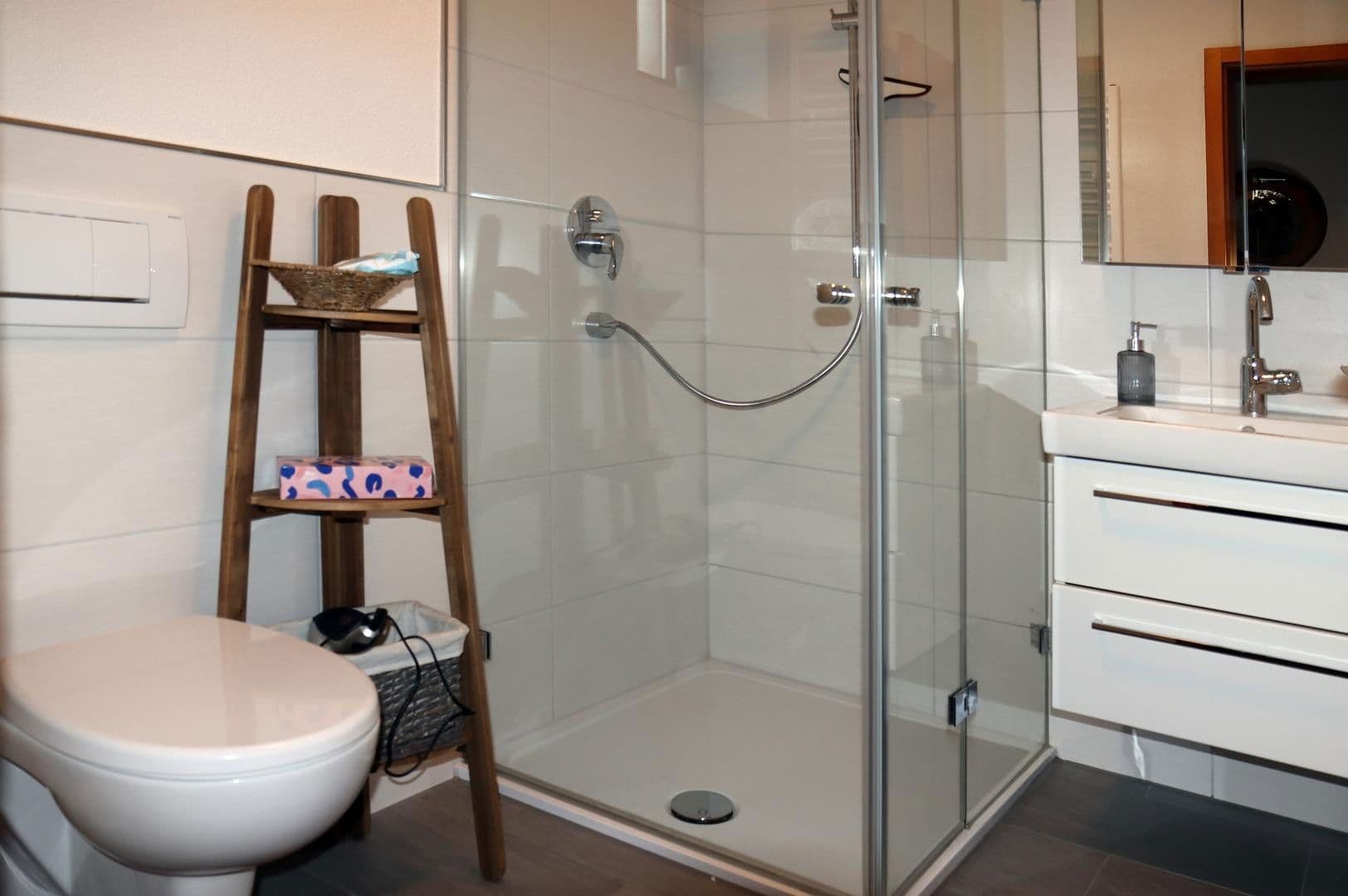 Predaj domu 210 m², pozemek 1.295 m², Reichenbach am Heuberg, Bádensko-Wurttembersko Predaj domu 210 m², pozemek 1.295 m², Reichenbach am Heuberg, Bádensko-Wurttembersko