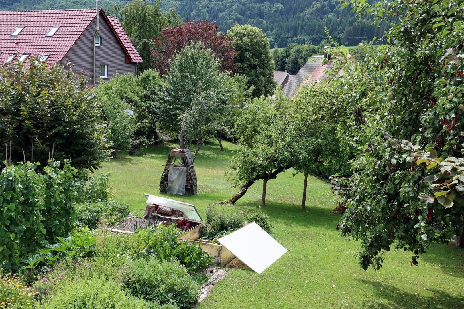 Predaj domu 210 m², pozemek 1.295 m², Reichenbach am Heuberg, Bádensko-Wurttembersko Predaj domu 210 m², pozemek 1.295 m², Reichenbach am Heuberg, Bádensko-Wurttembersko