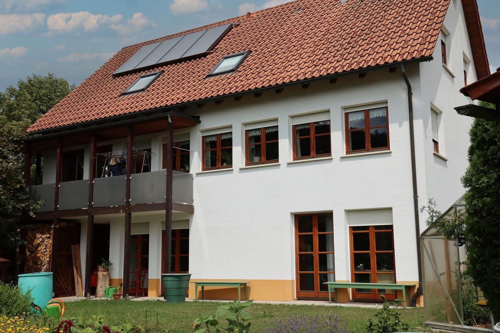 Predaj domu 210 m², pozemek 1.295 m², Reichenbach am Heuberg, Bádensko-Wurttembersko Predaj domu 210 m², pozemek 1.295 m², Reichenbach am Heuberg, Bádensko-Wurttembersko