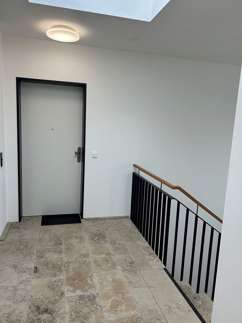 Prenájom bytu 2-izbový 67 m², Leinweberweg 38, München, Bavorsko Prenájom bytu 2-izbový 67 m², Leinweberweg 38, München, Bavorsko