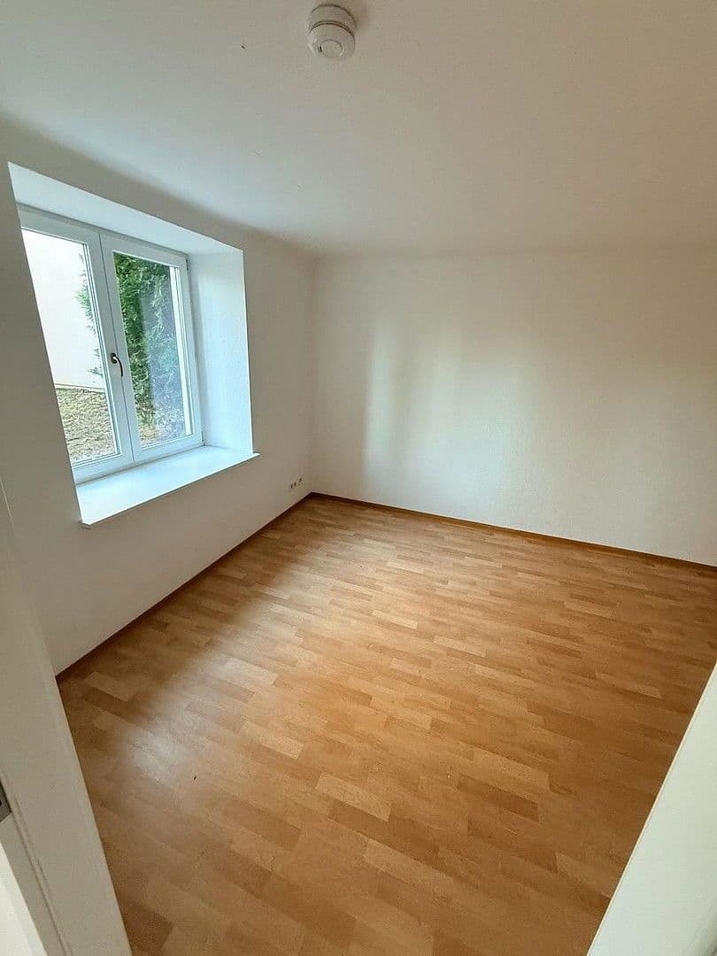 Prenájom bytu 2-izbový 77 m², Heinrich-Heine-Straße 48, Storkow (Mark), Brandenbursko Prenájom bytu 2-izbový 77 m², Heinrich-Heine-Straße 48, Storkow (Mark), Brandenbursko