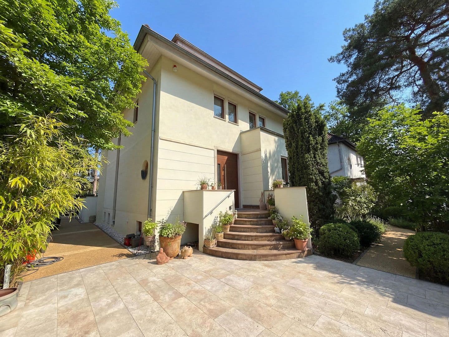 Predaj domu 233 m², pozemek 920 m², Berlin, Berlín Predaj domu 233 m², pozemek 920 m², Berlin, Berlín