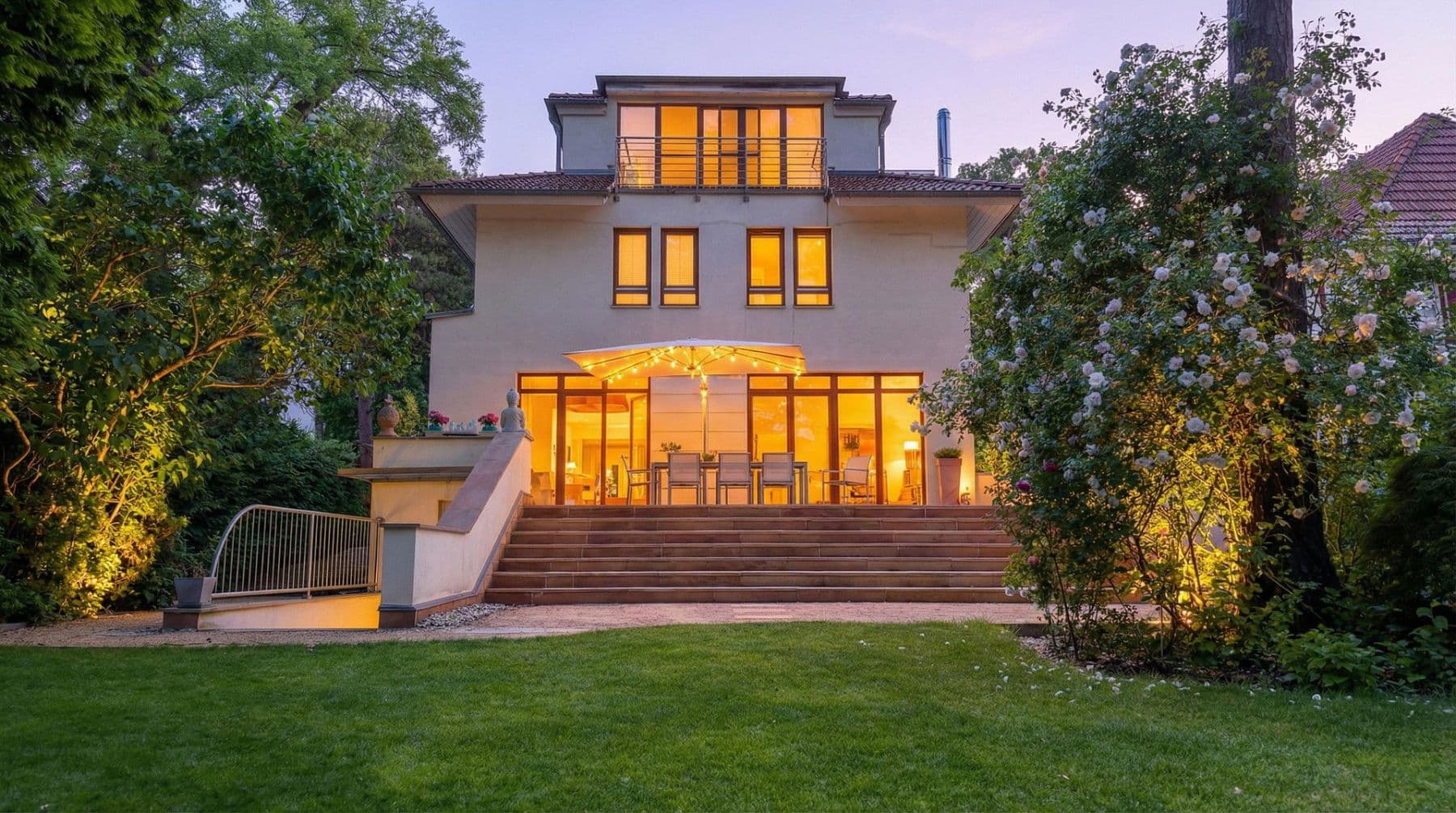 Predaj domu 233 m², pozemek 920 m², Berlin, Berlín Predaj domu 233 m², pozemek 920 m², Berlin, Berlín