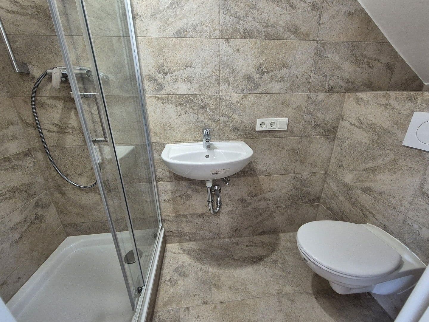 Prenájom bytu 2-izbový 33 m², Zehntenhofstr. 37, Wiesbaden, Hesensko Prenájom bytu 2-izbový 33 m², Zehntenhofstr. 37, Wiesbaden, Hesensko