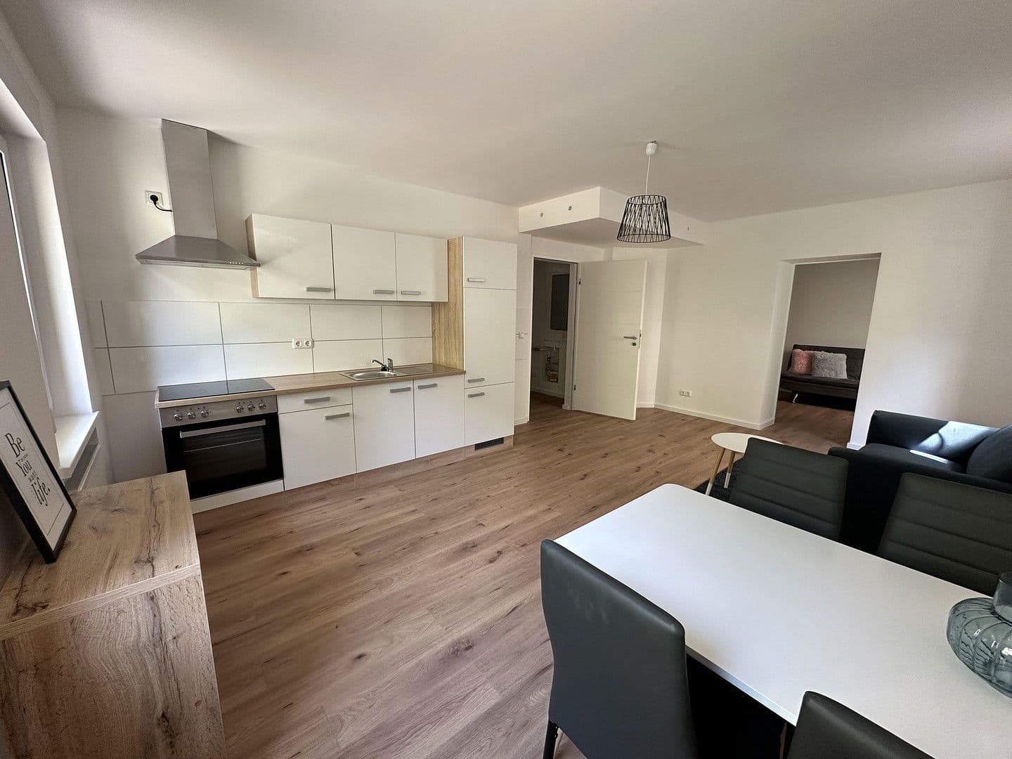 Prenájom bytu 2-izbový 54 m², Berlin, Berlín Prenájom bytu 2-izbový 54 m², Berlin, Berlín