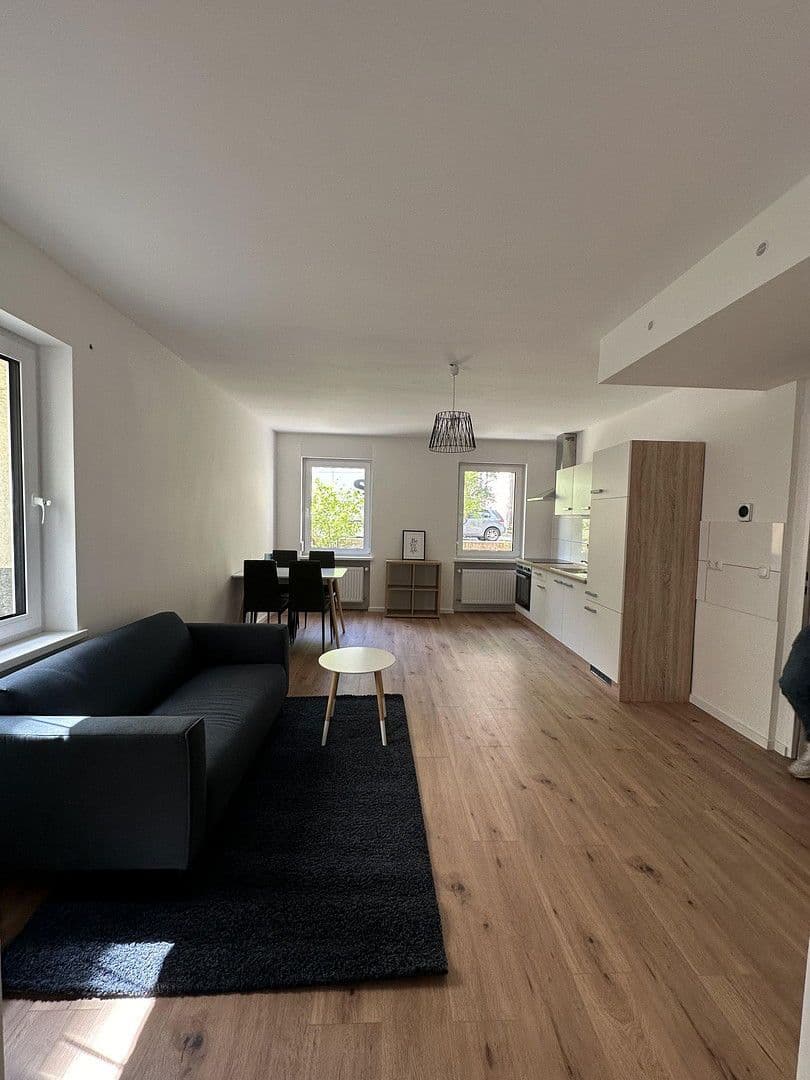 Prenájom bytu 2-izbový 54 m², Berlin, Berlín Prenájom bytu 2-izbový 54 m², Berlin, Berlín