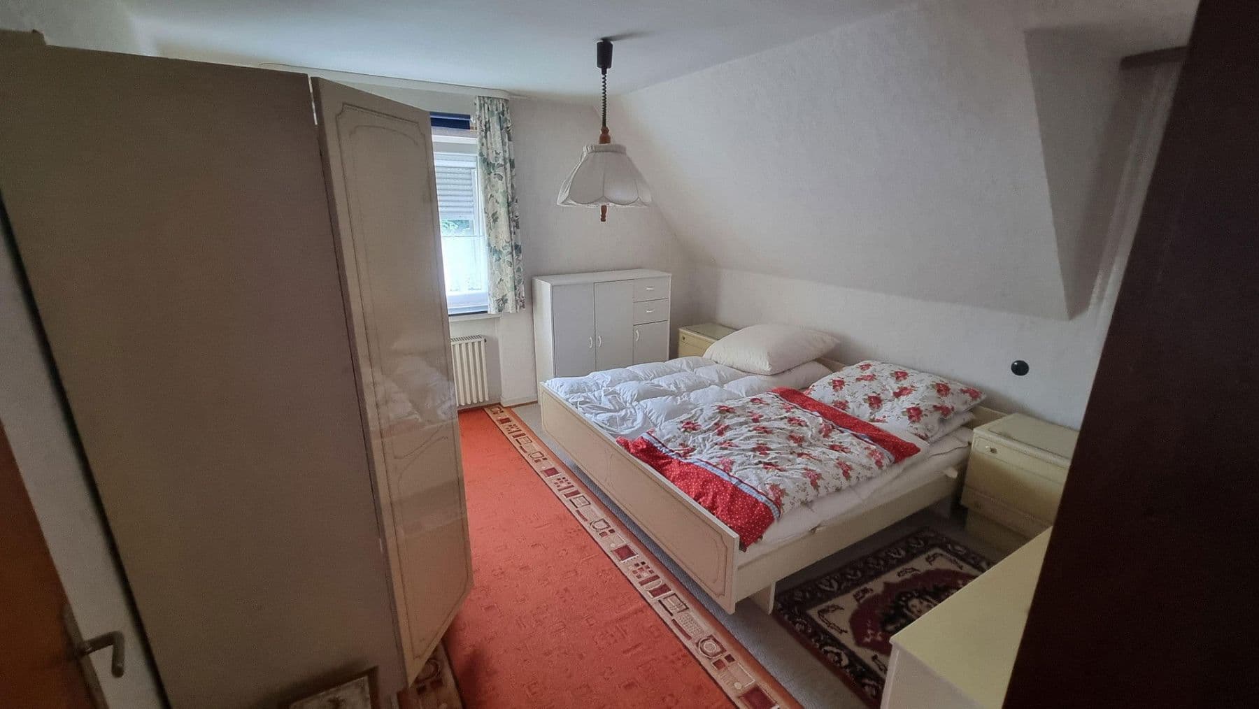 Predaj domu 151 m², pozemek 627 m², Hilchenbach, Severné Porýnie - Westfálsko Predaj domu 151 m², pozemek 627 m², Hilchenbach, Severné Porýnie - Westfálsko