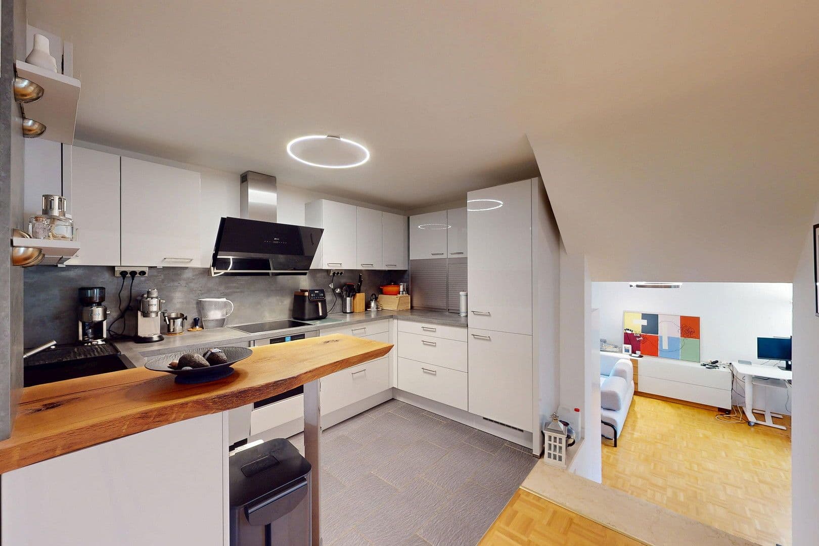 Predaj bytu 2-izbový 114 m², Siegesstraße 22, München, Bavorsko Predaj bytu 2-izbový 114 m², Siegesstraße 22, München, Bavorsko