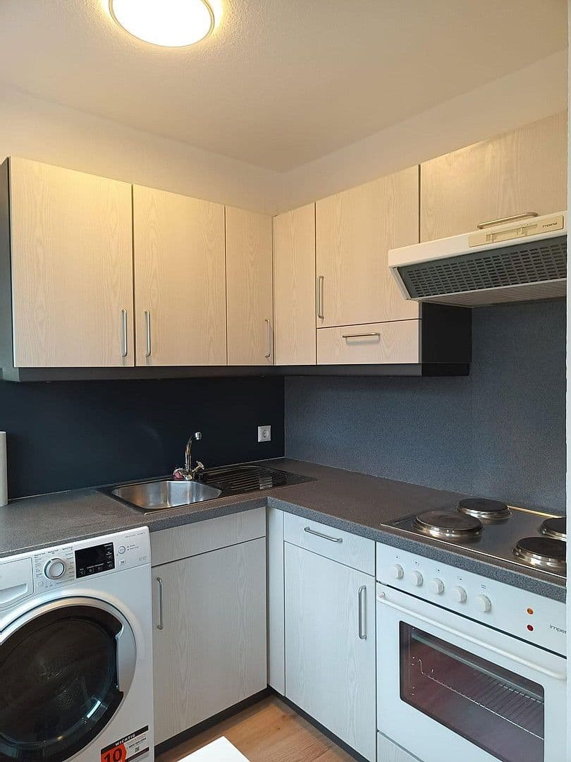 Prenájom bytu 1-izbový 38 m², Zum Hofgut 1, Konstanz, Bádensko-Wurttembersko Prenájom bytu 1-izbový 38 m², Zum Hofgut 1, Konstanz, Bádensko-Wurttembersko