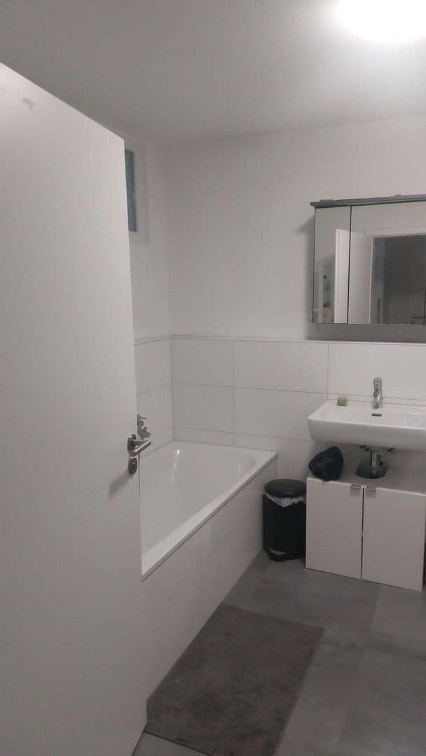 Prenájom bytu 2-izbový 71 m², Heinrich-Gerster-Str., Karlsdorf-Neuthard, Bádensko-Wurttembersko Prenájom bytu 2-izbový 71 m², Heinrich-Gerster-Str., Karlsdorf-Neuthard, Bádensko-Wurttembersko