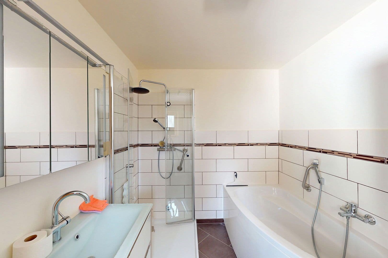 Predaj domu 200 m², pozemek 805 m², Neudenau, Bádensko-Wurttembersko Predaj domu 200 m², pozemek 805 m², Neudenau, Bádensko-Wurttembersko