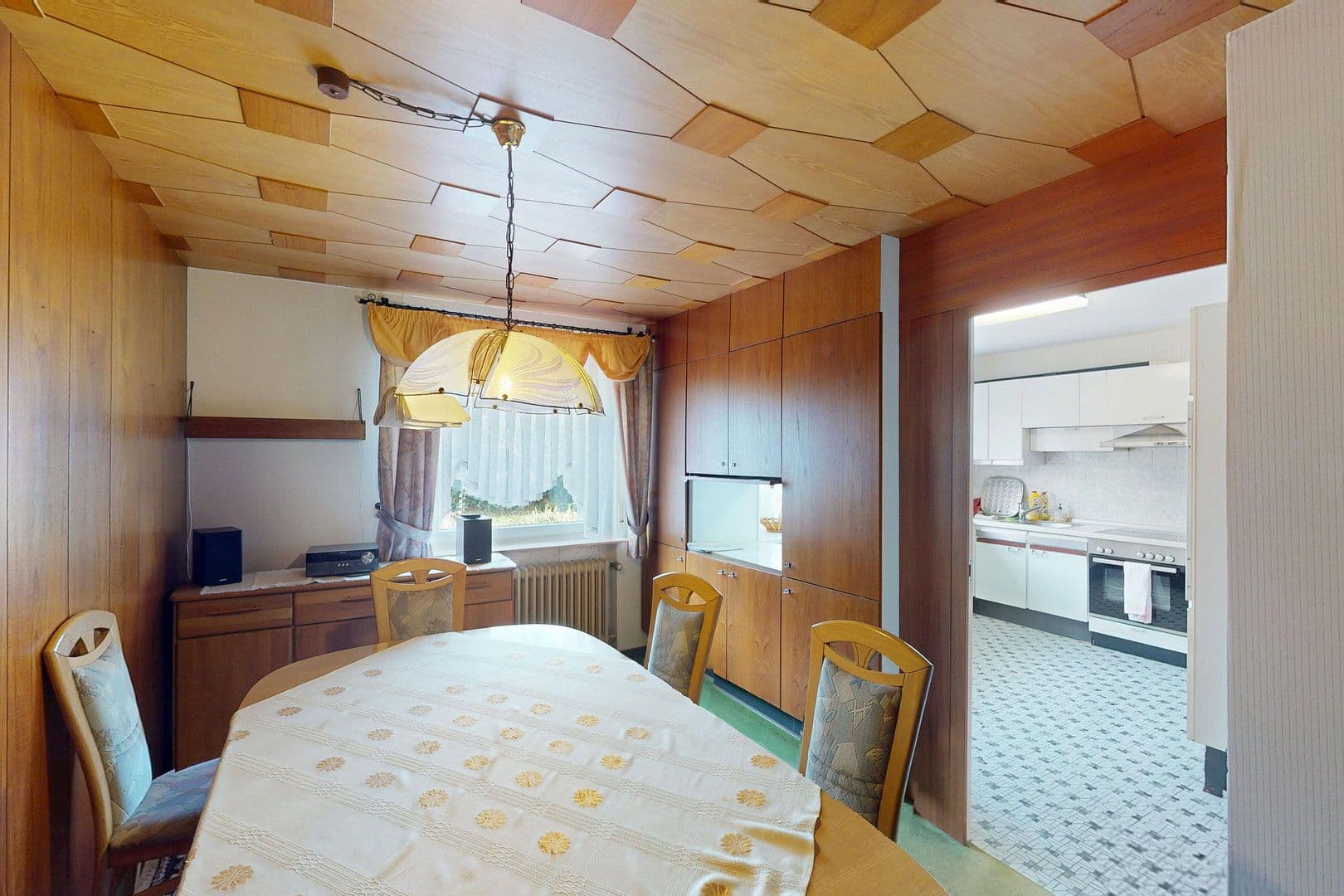 Predaj domu 200 m², pozemek 805 m², Neudenau, Bádensko-Wurttembersko Predaj domu 200 m², pozemek 805 m², Neudenau, Bádensko-Wurttembersko