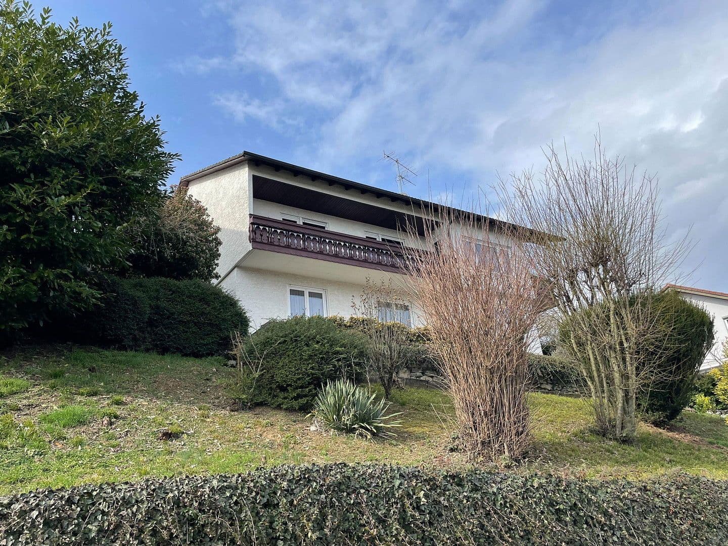 Predaj domu 200 m², pozemek 805 m², Neudenau, Bádensko-Wurttembersko Predaj domu 200 m², pozemek 805 m², Neudenau, Bádensko-Wurttembersko