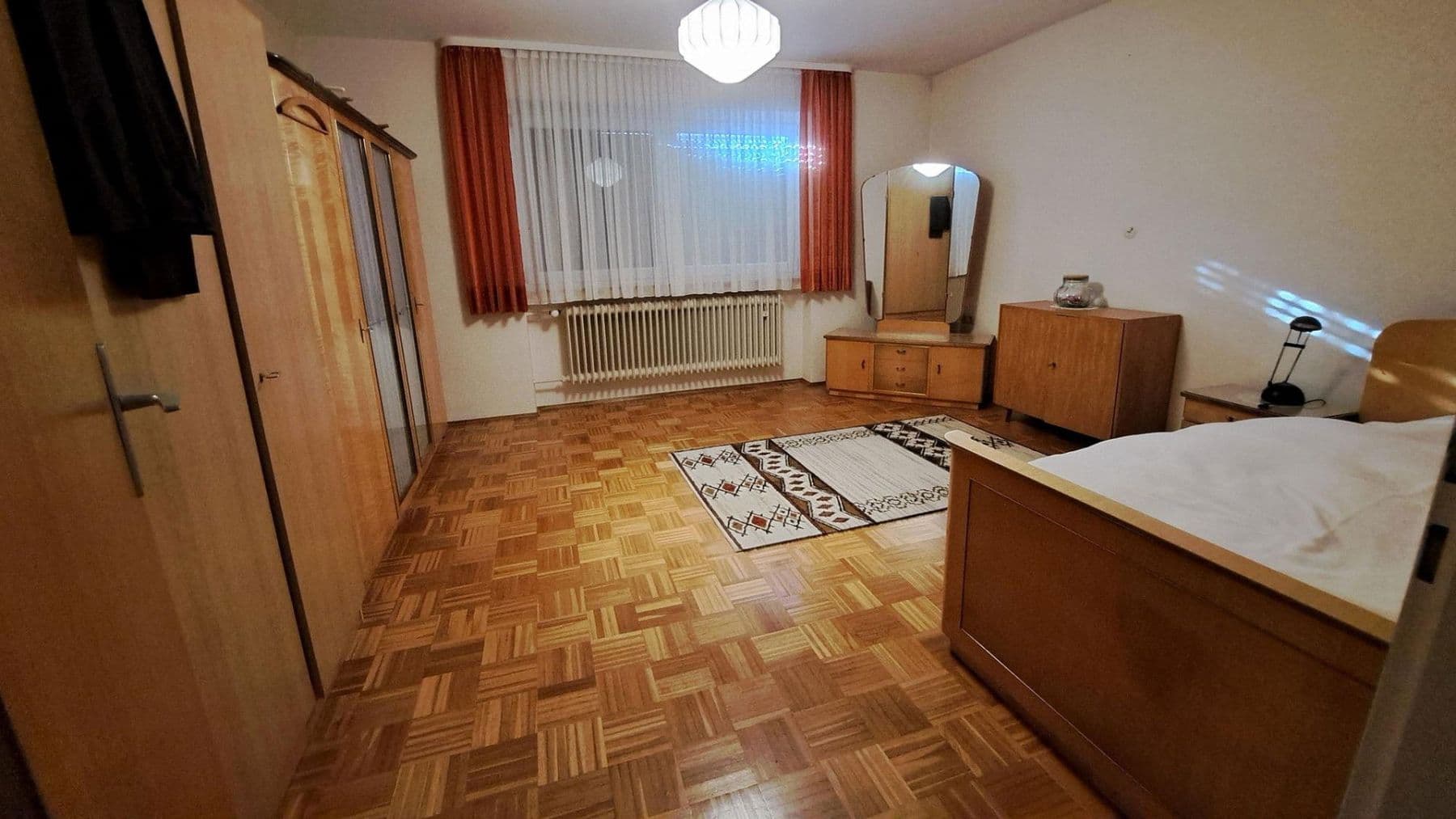 Predaj domu 200 m², pozemek 950 m², Bad Schussenried, Bádensko-Wurttembersko Predaj domu 200 m², pozemek 950 m², Bad Schussenried, Bádensko-Wurttembersko