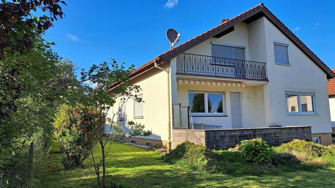 Predaj domu 200 m², pozemek 950 m², Bad Schussenried, Bádensko-Wurttembersko Predaj domu 200 m², pozemek 950 m², Bad Schussenried, Bádensko-Wurttembersko