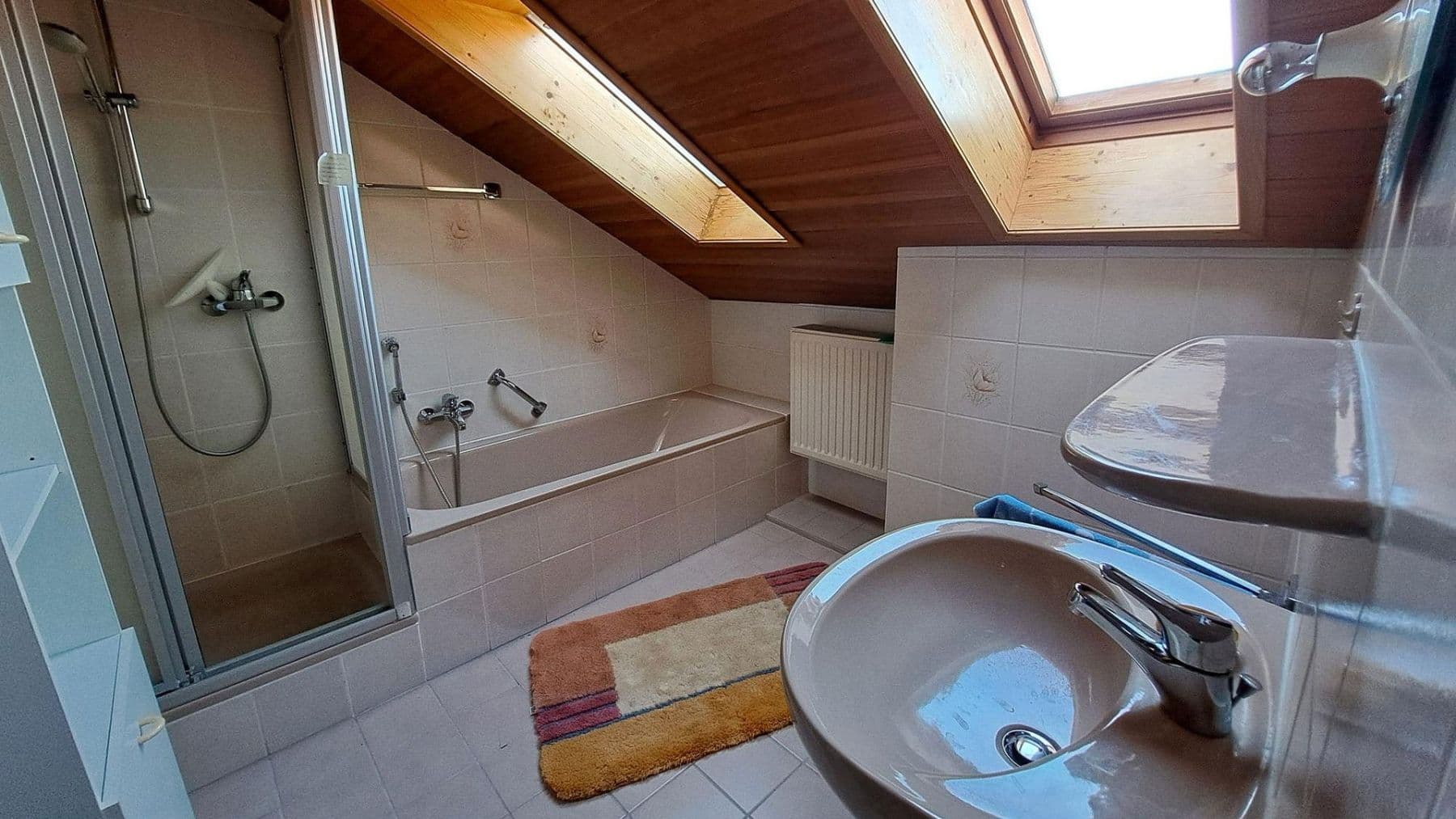 Predaj domu 200 m², pozemek 950 m², Bad Schussenried, Bádensko-Wurttembersko Predaj domu 200 m², pozemek 950 m², Bad Schussenried, Bádensko-Wurttembersko