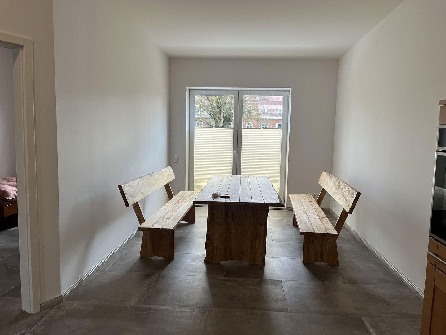 Prenájom bytu 4-izbový 114 m², Dummerstorf, Meklenbursko-Predpomoransko Prenájom bytu 4-izbový 114 m², Dummerstorf, Meklenbursko-Predpomoransko