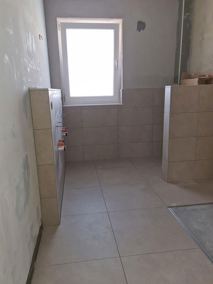 Prenájom bytu 3-izbový 84 m², Rottenburg am Neckar, Bádensko-Wurttembersko Prenájom bytu 3-izbový 84 m², Rottenburg am Neckar, Bádensko-Wurttembersko